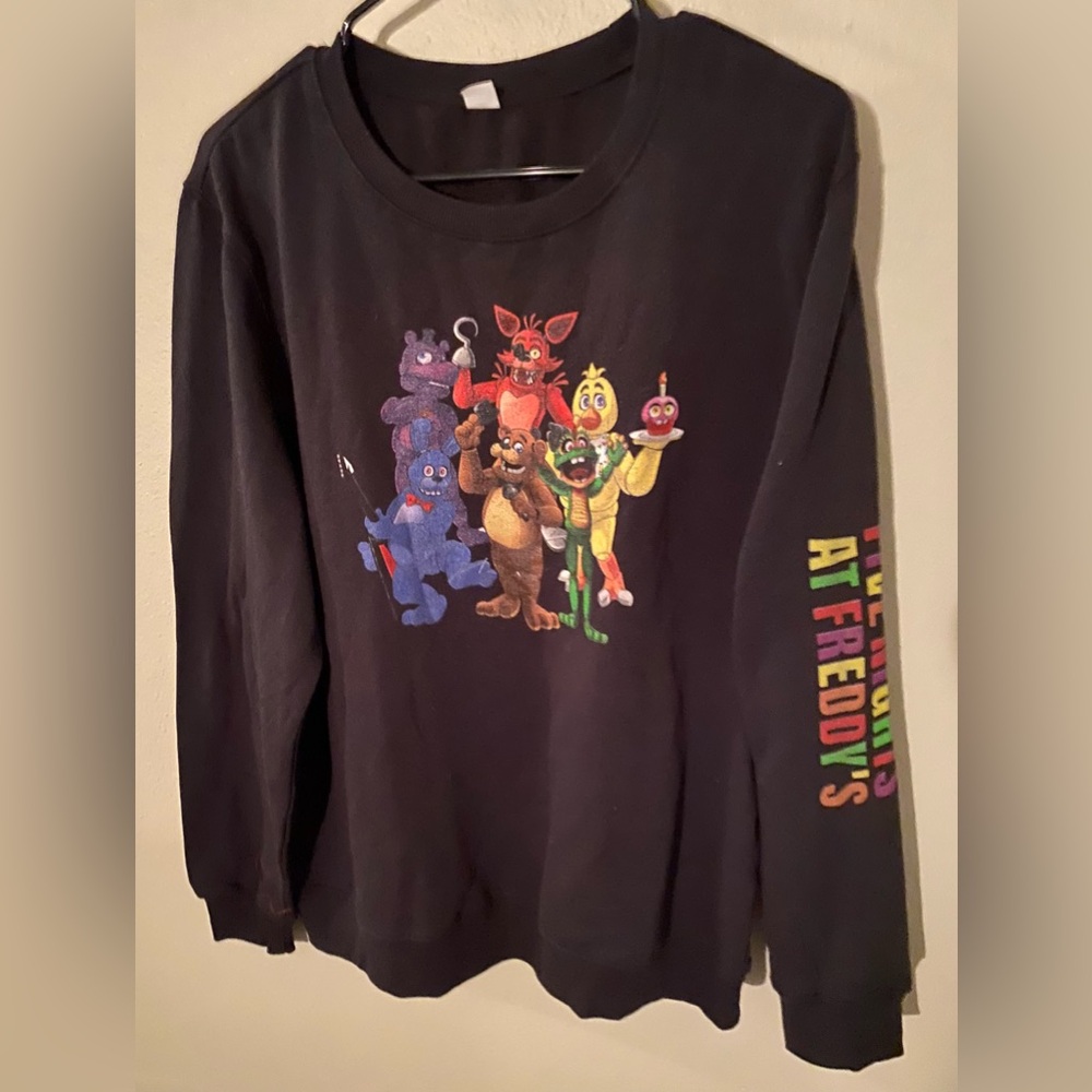 Five Nights At Freddy’s Medium Sweatshirt - Picture 2 of 5